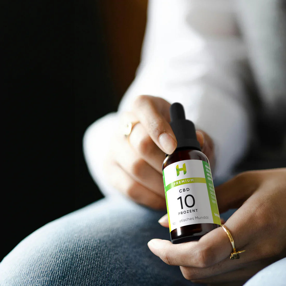 Hempamed Premium CBD Oil 10% - UKDorf