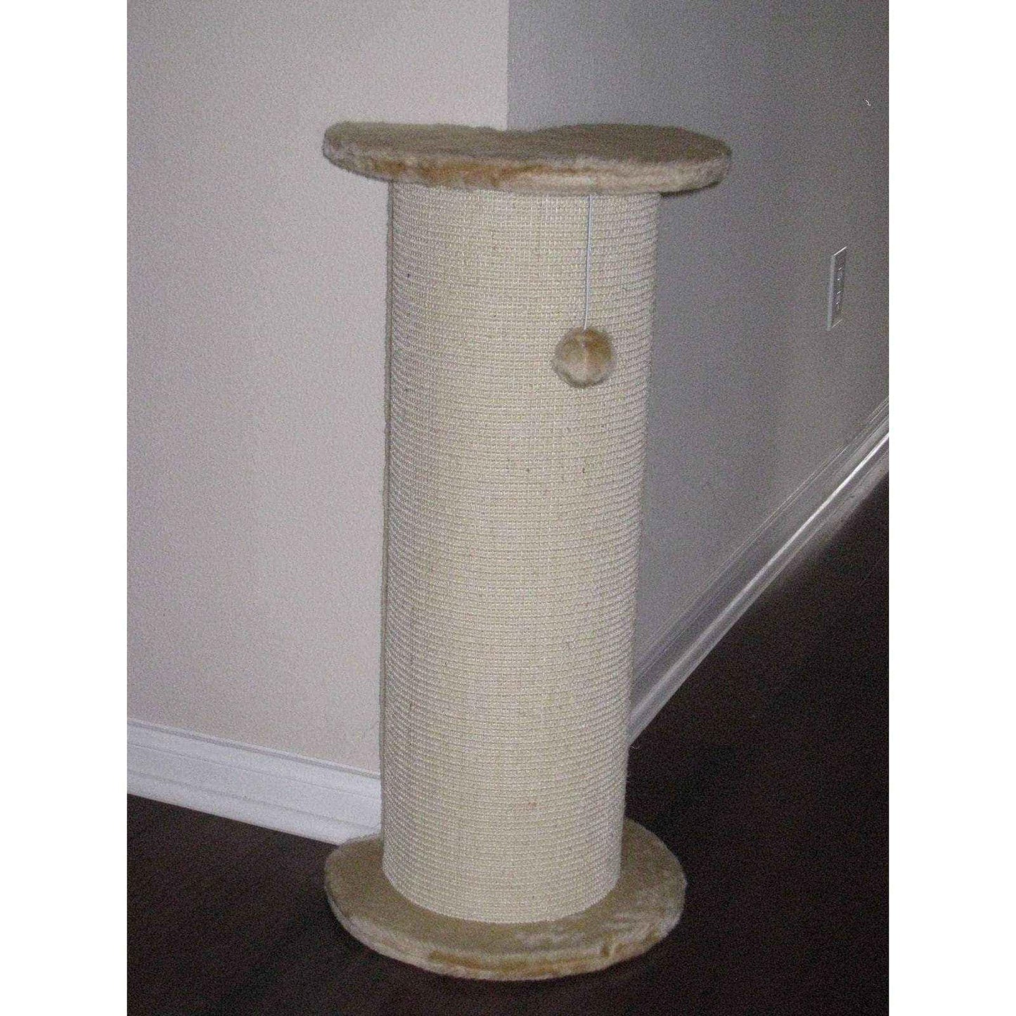 Cat tree scratching post | Corner UK